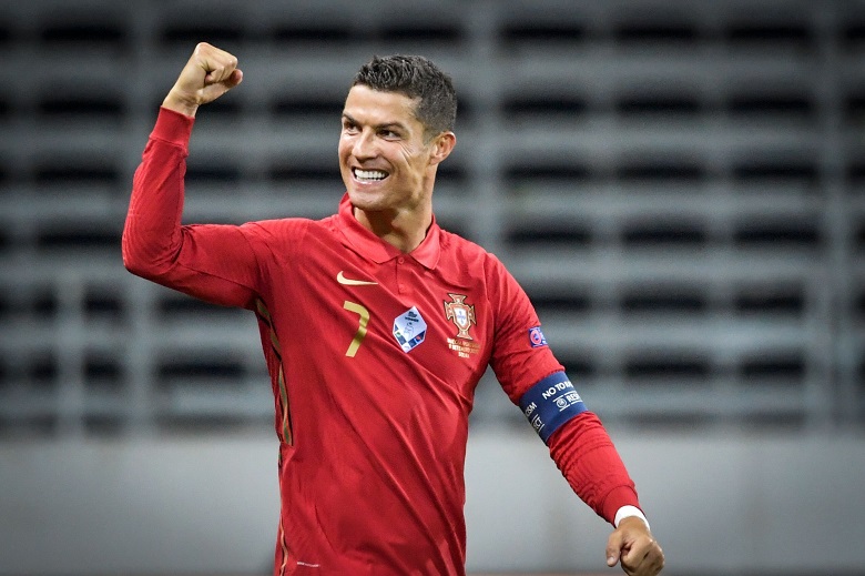 Trước mắt, Ronaldo sẽ tập trung vào hành trình bảo vệ ngôi vô địch châu Âu cùng ĐT Bồ Đào Nha