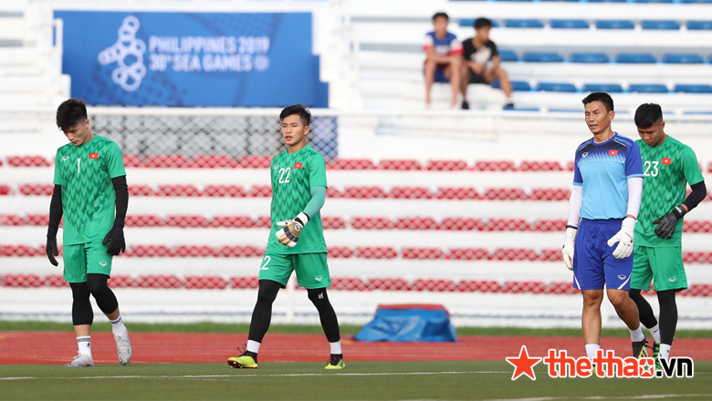 3 thủ môn thay thế Đặng Văn Lâm ở ĐT Việt Nam dự vòng loại World Cup 2022 - Ảnh 2