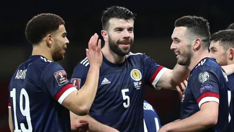 7 cầu thủ vắng mặt do COVID-19, ĐT Scotland ‘chao đảo’ trước EURO 2021 - Ảnh 1