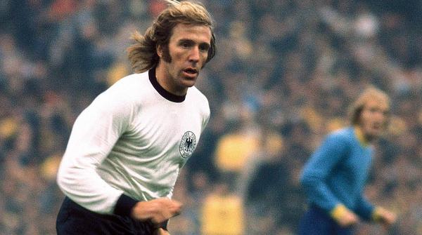 Kể chuyện EURO 1972: Ma mới chơi thứ bóng đá thế kỷ - Ảnh 1