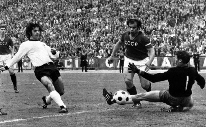 Kể chuyện EURO 1972: Ma mới chơi thứ bóng đá thế kỷ - Ảnh 4