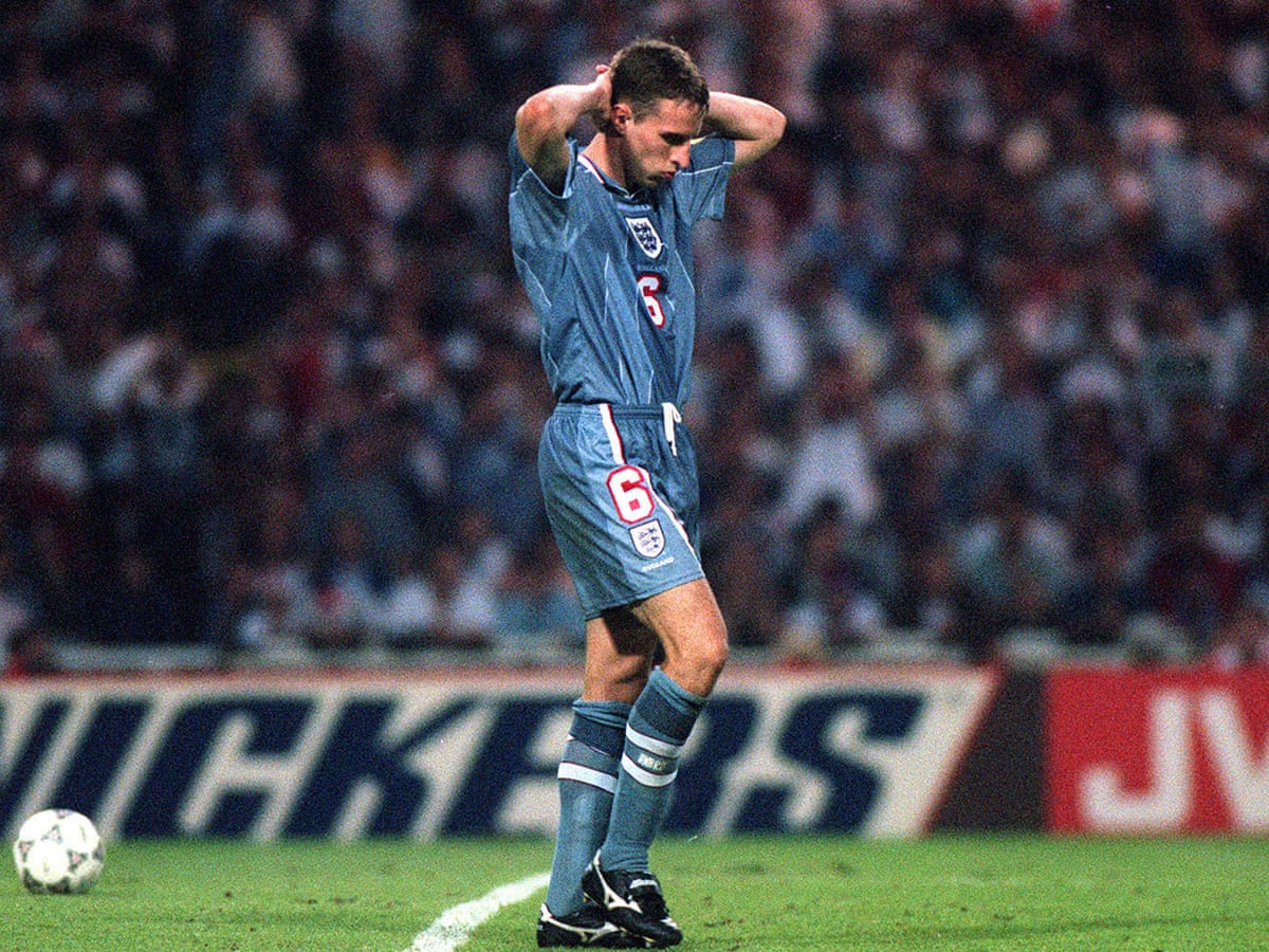 Kể chuyện EURO 1996: Màu chàm ám ảnh khi bóng đá về nhà - Ảnh 3