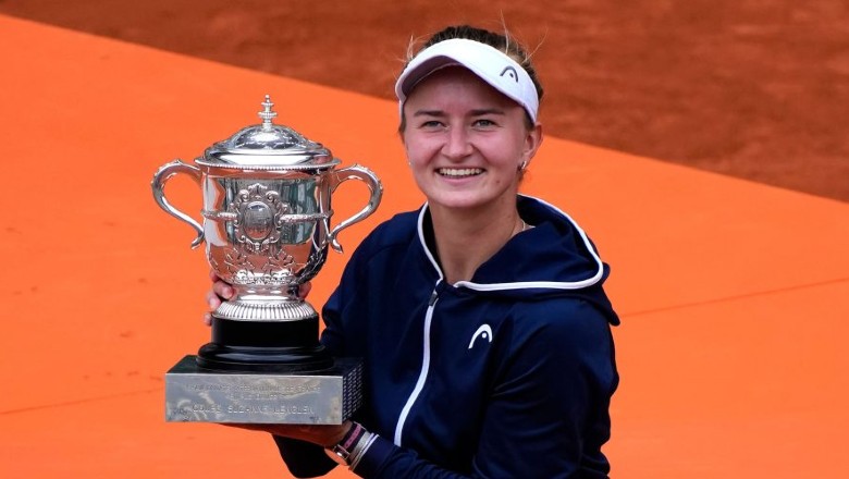 Krejcikova hoàn tất ‘cú đúp’ tại Roland Garros, tạo loạt cột mốc ấn tượng - Ảnh 2