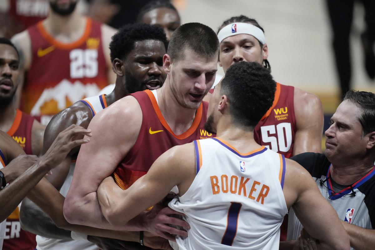 Bị Phoenix Suns quét chổi, Nikola Jokic gia nhập CLB 'huyền thoại buồn' - Ảnh 2
