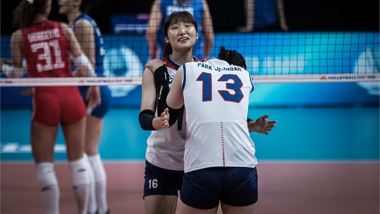 Hàn Quốc tìm lại cảm giác chiến thắng ở giải bóng chuyền nữ Nations League 2021 - Ảnh 1
