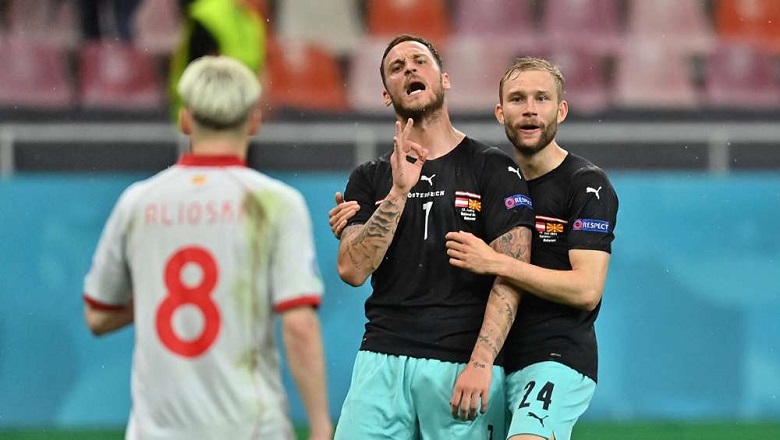 UEFA vào cuộc điều tra, sao ĐT Áo nguy cơ bị treo giò hết EURO - Ảnh 1