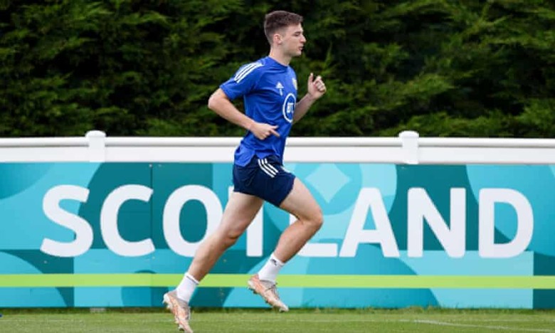 Kieran Tierney bật mí về 'ngày kinh hoàng' trước trận gặp Anh - Ảnh 2