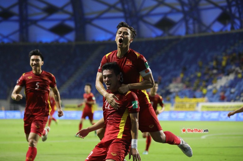 Đội hình tiêu biểu vòng loại thứ 2 World Cup: ĐT Việt Nam góp X gương mặt - Ảnh 1