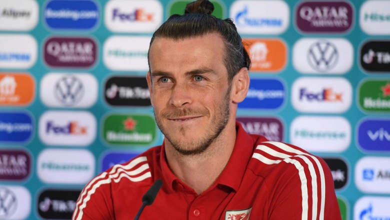 HLV Mancini ví Xứ Wales như Stoke, Bale đáp trả khôn khéo - Ảnh 2
