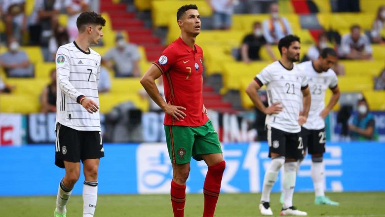 Nối dài mạch thua trước Đức, Bồ Đào Nha trở thành nhà ĐKVĐ EURO tệ nhất - Ảnh 2