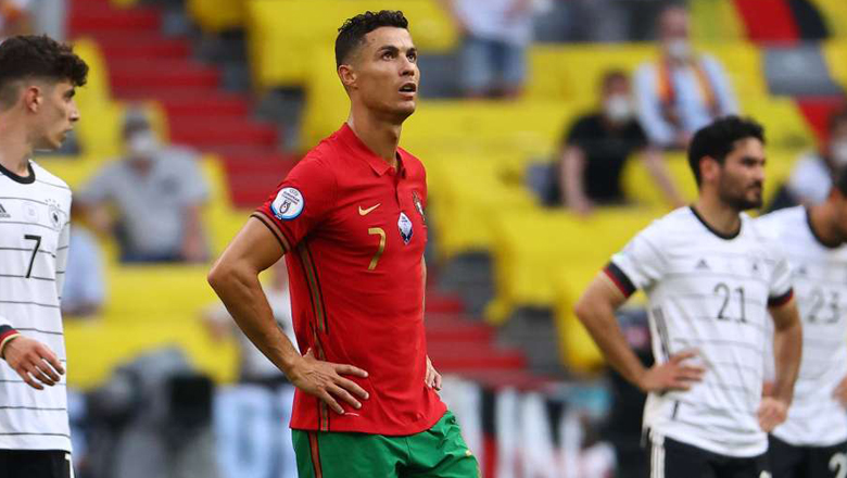 Xếp hạng cầu thủ ở EURO: Ronaldo đứng sau tiền vệ vô danh - Ảnh 2