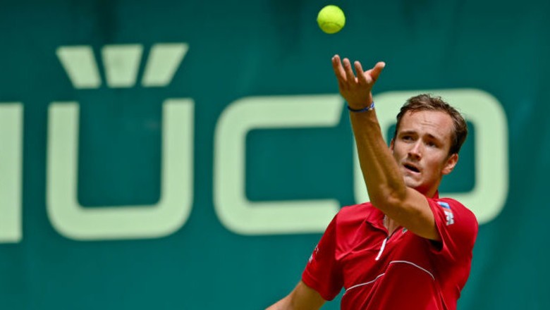 Vượt qua cú sốc tại Halle, Medvedev thắng dễ trận ra quân Mallorca Open - Ảnh 1