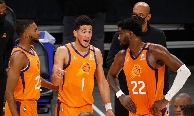 Booker toả sáng, Phoenix Suns đòi lại món nợ trước Clippers - Ảnh 1