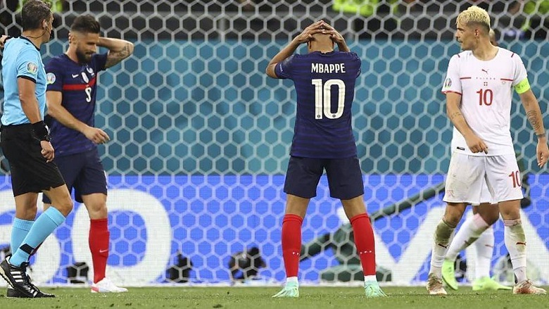 Mbappe ra quyết định về tương lai sau khi bị loại sớm ở EURO 2021 - Ảnh 2