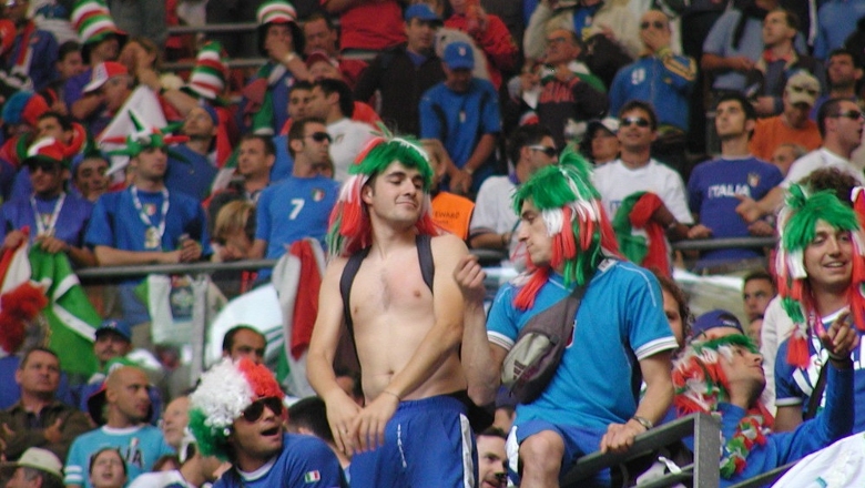 Anh trả đũa Italia vụ cấm khán giả vào sân xem tứ kết EURO - Ảnh 1