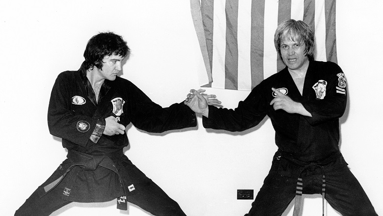 Có thể bạn không biết: Ông hoàng “Rock n Roll” Elvis Presley là cao thủ Karate - Ảnh 1