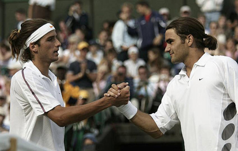 Hành trình bước ra ánh của Tàu tốc hành Roger Federer - Kỳ 2: Băng qua “nghĩa địa của các nhà vô địch” - Ảnh 3