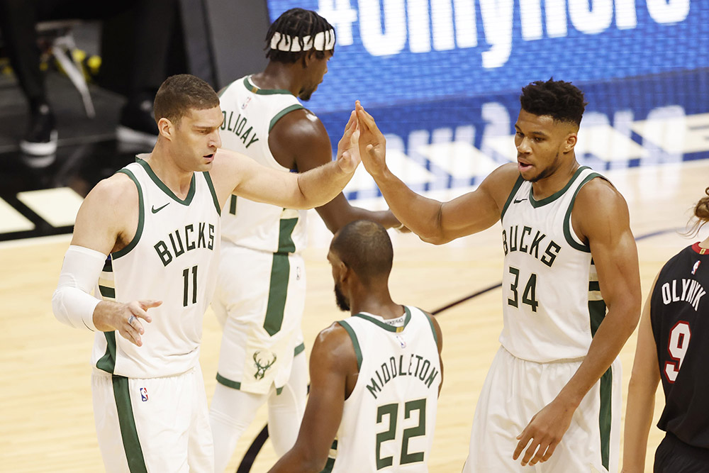 NBA Finals 2021 Preview: Phoenix Suns vs. Milwaukee Bucks (Kỳ 2) - Ảnh 1