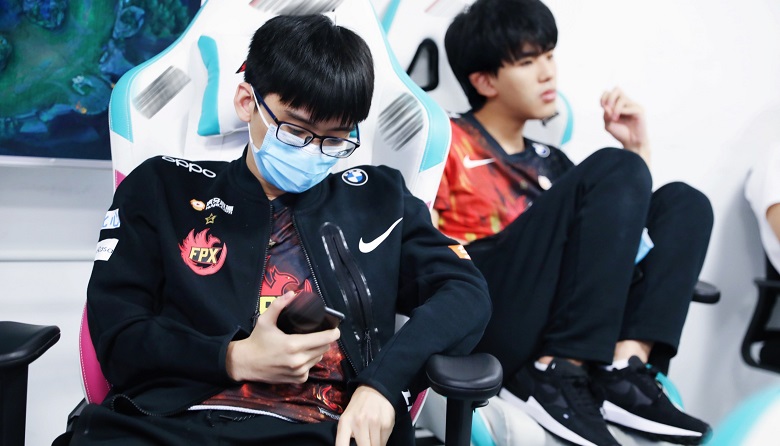 TRỰC TIẾP LPL mùa Hè 2021 ngày 7/7: RNG vs LGD, FPX vs BLG - Ảnh 1