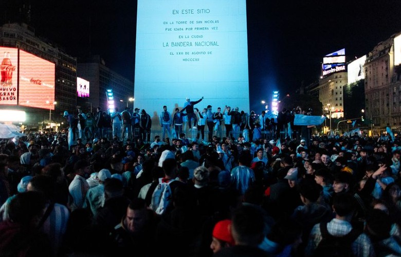 5 vạn người đổ ra đường ăn mừng Argentina vô địch, thủ đô Buenos Aires ‘rung chuyển’ - Ảnh 3