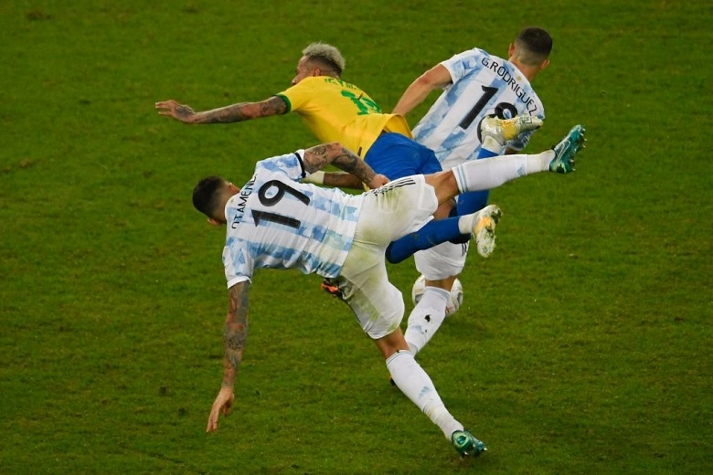 Neymar khóc nức nở trong ngày Brazil ngậm ngùi nhìn Argentina vô địch - Ảnh 6