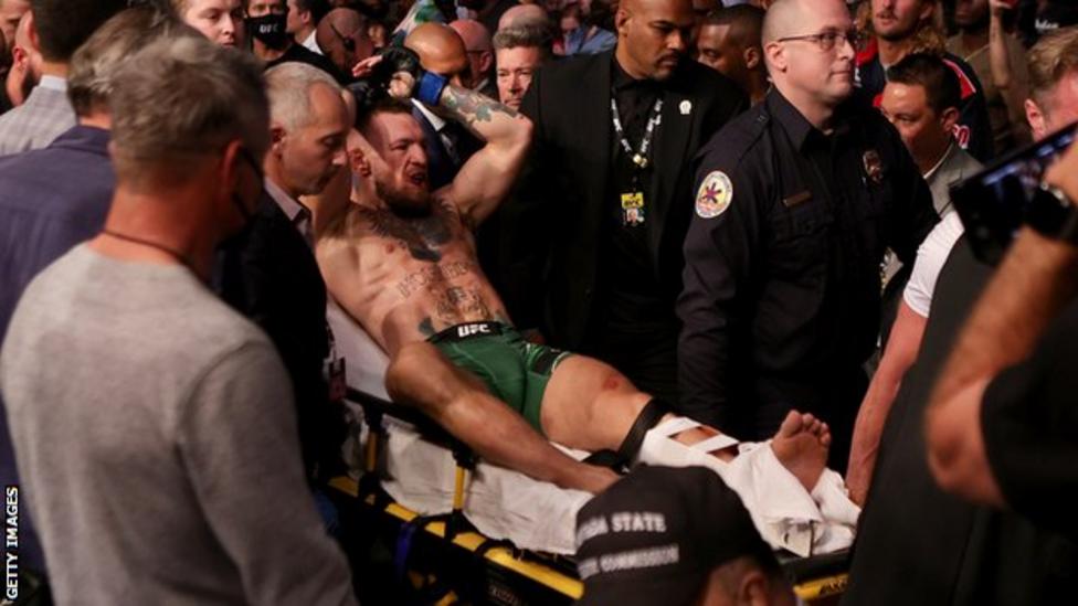 Ngôi sao UFC Conor McGregor phải phẫu thuật sau chấn thương khi đấu với Dustin Poirier - Ảnh 2