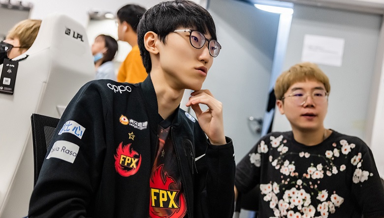 Kết quả LPL mùa Hè ngày 1 tuần 6: EDG chắc vé vào play-off, FPX nhọc nhằn hạ RA - Ảnh 1