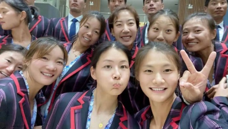 Đồng phục dự Olympic Tokyo của tuyển đua thuyền Trung Quốc bị chê là 'gánh xiếc' - Ảnh 1