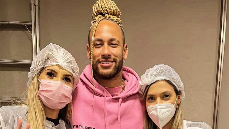 Neymar khiến người hâm mộ cười bò với kiểu tóc ‘chổi lau nhà’ - Ảnh 1