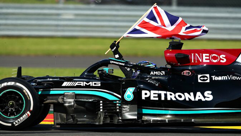 Đâm vỡ xe Verstappen, Hamilton vẫn thắng Grand Prix Anh - Ảnh 2
