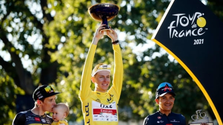 Tadej Pogacar vô địch Tour de France, thiết lập kỳ tích có một không hai - Ảnh 2