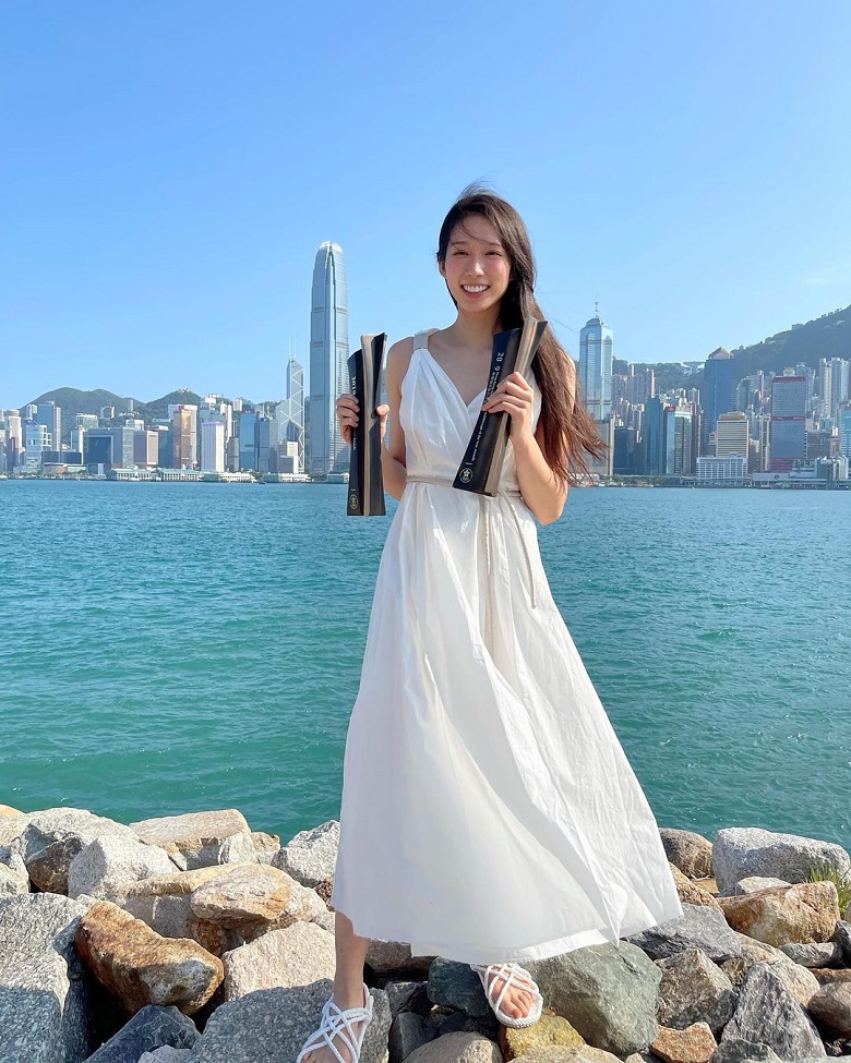 Vẻ đẹp thiên thần của nữ kiếm sĩ Hongkong dự Olympic Tokyo 2021 - Ảnh 11