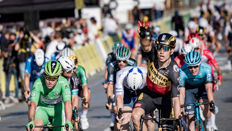 Vừa về nhất ở Tour de France, Van Aert đã bay sang Nhật Bản dự Olympic Tokyo 2021 - Ảnh 2