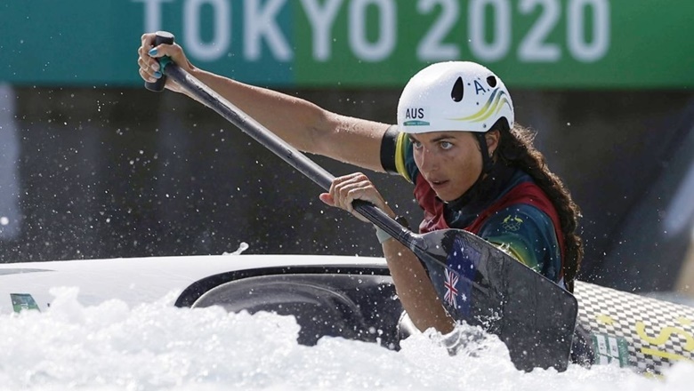 Olympic Tokyo 2021: Sốc với VĐV dùng... bao cao su vá thuyền - Ảnh 2