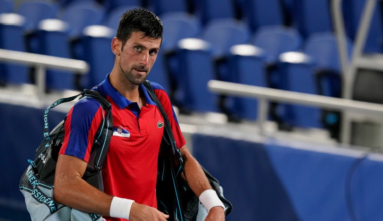 Djokovic xin lỗi người dân Serbia vì trắng tay ở Olympic - Ảnh 2