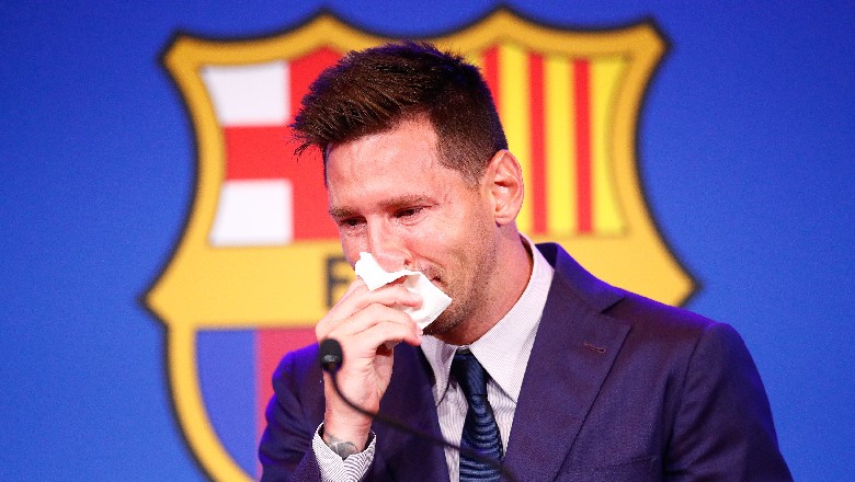 Chưa kịp nói gì, Messi khóc nức nở trong phòng họp báo - Ảnh 1