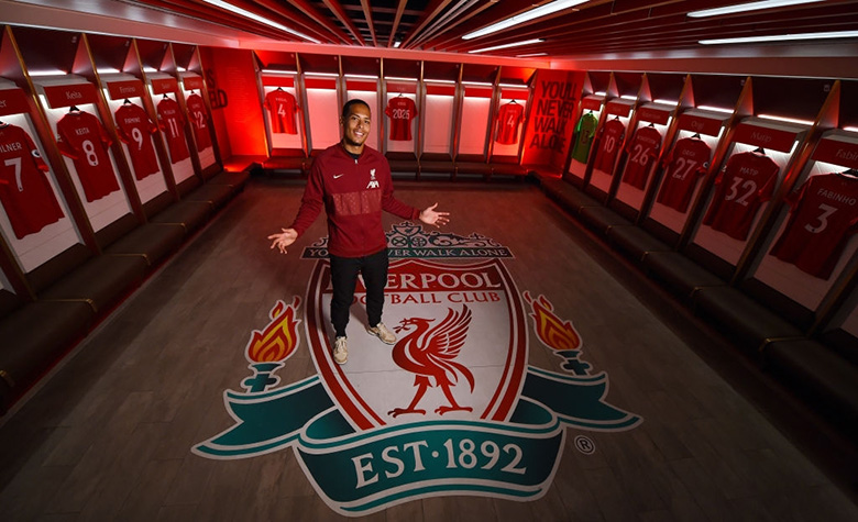 Virgil van Dijk cam kết tương lai lâu dài với Liverpool - Ảnh 1