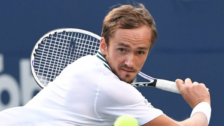 Medvedev nhọc nhằn vào bán kết Rogers Cup sau 2 loạt tie-break nghẹt thở - Ảnh 1