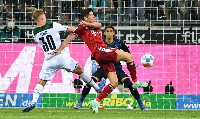 Video bàn thắng Monchengladbach vs Bayern Munich: ĐKVĐ Bundesliga khởi đầu chật vật - Ảnh 1