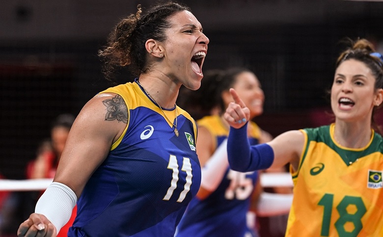 Tuyển thủ bóng chuyền nữ Brazil bị tước huy chương bạc Olympic Tokyo 2021, cấm thi đấu 2 năm - Ảnh 1