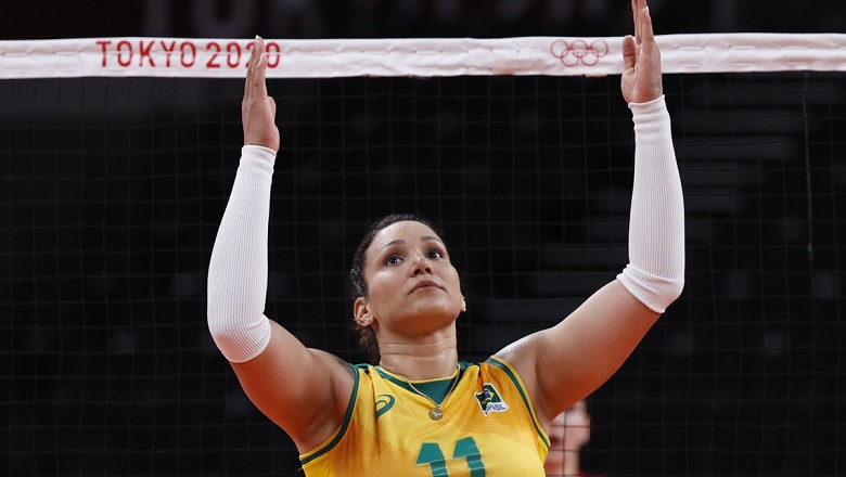 Tuyển thủ bóng chuyền nữ Brazil bị tước huy chương bạc Olympic Tokyo 2021, cấm thi đấu 2 năm - Ảnh 2