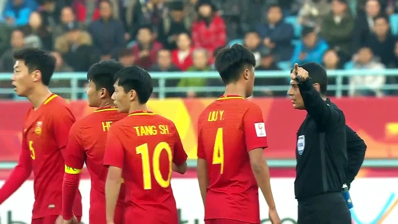 Chưa đá vòng loại World Cup, Trung Quốc đã sợ thua vì trọng tài - Ảnh 1