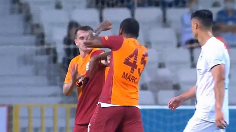 Đấm đồng đội, sao Galatasaray bị treo giò 8 trận - Ảnh 1
