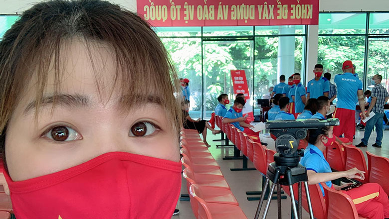 Hoàng Thị Duyên cùng đội cử tạ Việt Nam hiến máu tiếp sức miền Nam - Ảnh 1