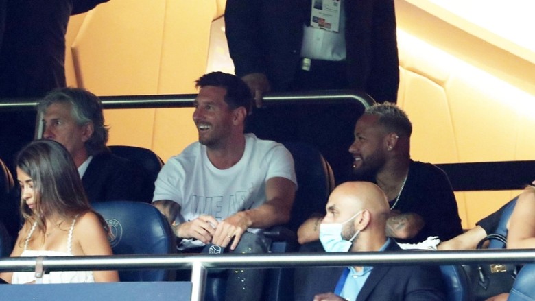 Messi và Neymar tiếp tục vắng mặt trong chuyến làm khách của PSG - Ảnh 2