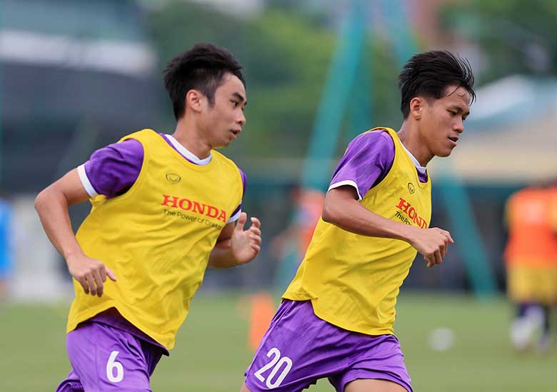 U22 Việt Nam chú trọng rèn luyện thể lực và lối chơi trước trận tái đấu Đội tuyển quốc gia - Ảnh 2