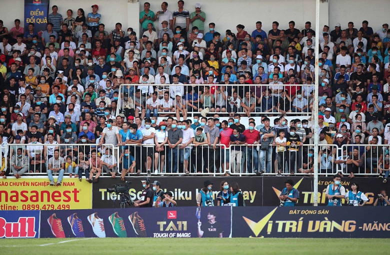 Chu kỳ 3 năm của bóng đá Việt Nam: Sau chức vô địch AFF Cup là ‘toang’ V.League - Ảnh 3