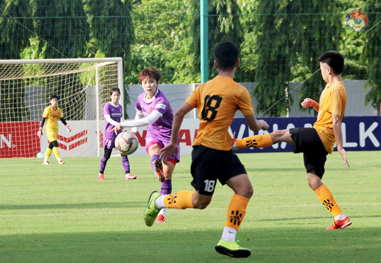 Tuyển nữ Việt Nam mở tỷ số ở trận tái đấu U15 nam Futsal - Ảnh 2