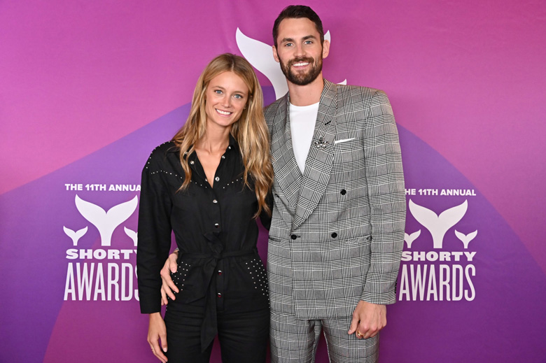 Kate Bock, cô bồ siêu mẫu chung tình của Kevin Love - Ảnh 5