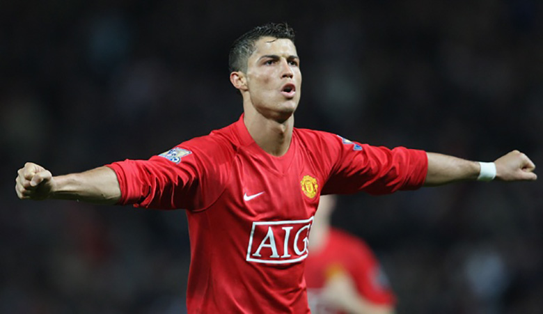 Cristiano Ronaldo: 'Mọi người sẽ nghe được thông báo trong vòng 1 tiếng nữa' - Ảnh 1